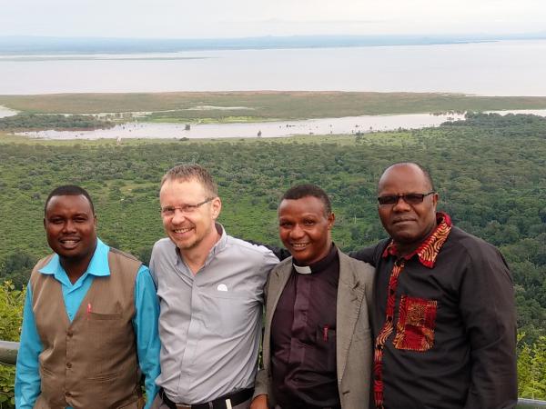 Joerg Gintrowski Gervas Meitamei et al Lake Manyara